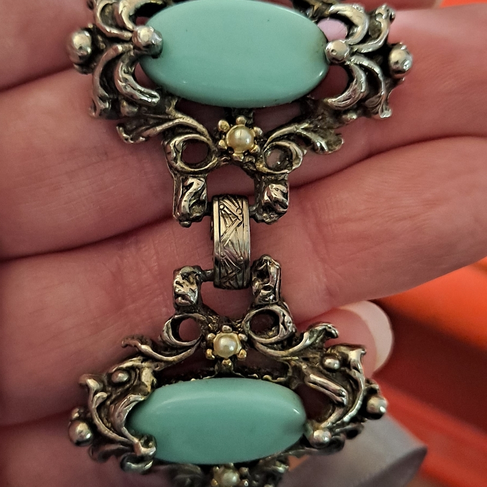 Vintage silver and tourquiose bracelette with pearl accents